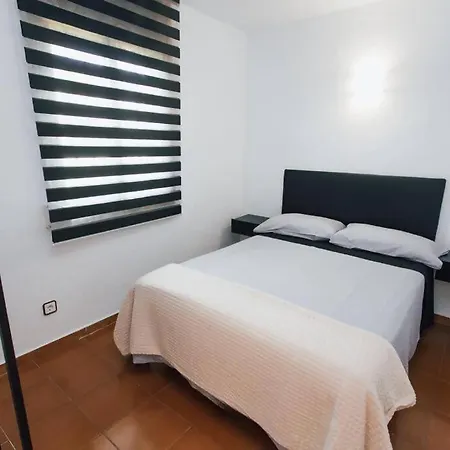 Piso Cerca De La Playa Apartment *